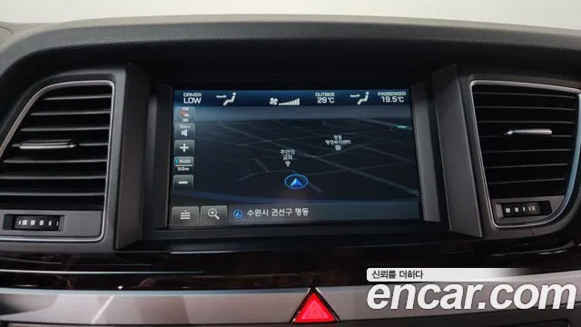 Hyundai Genesis 2014 thumb 10