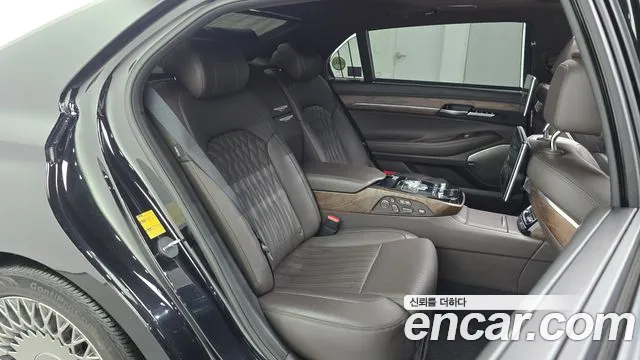 Genesis G90 2020 thumb 4