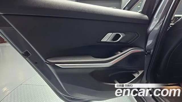 BMW 3 серии 2022 thumb 8