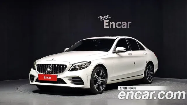 Mercedes-Benz C-Class 2019 thumb 11