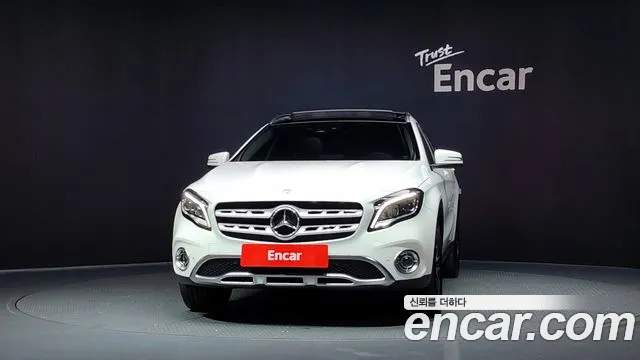 Mercedes-Benz A-Класс 2018 thumb 4