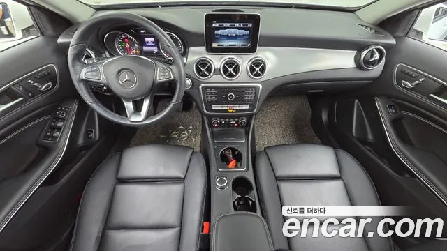 Mercedes-Benz A-Класс 2018 thumb 8