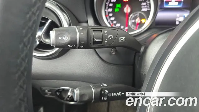 Mercedes-Benz A-Класс 2018 thumb 3