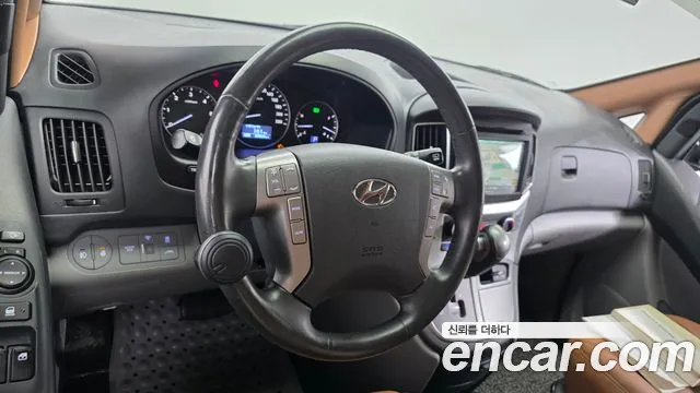 Hyundai Staria 2019 thumb 4