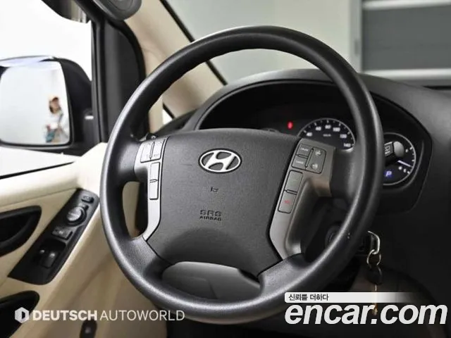 Hyundai Staria 2016 thumb 7