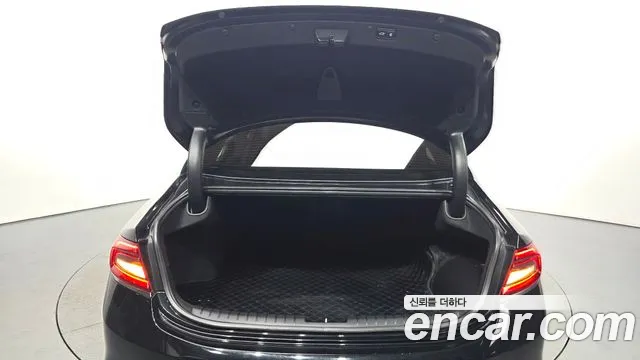 Hyundai Grandeur 2017 thumb 5