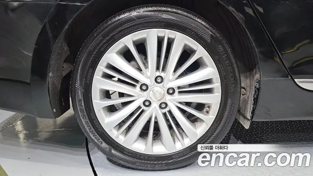 Hyundai Aslan 2015 thumb 9