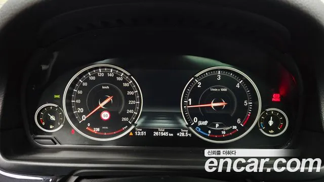 BMW 5 серии 2013 thumb 4