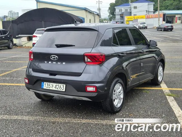 Hyundai Venue 2021 thumb 3
