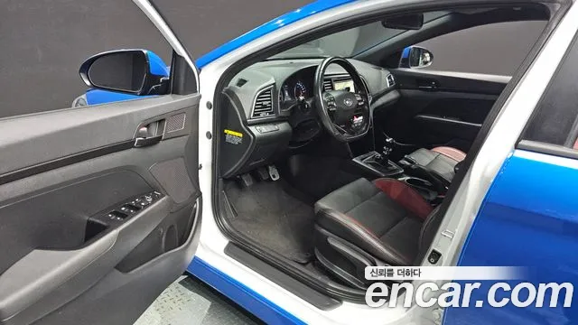 Hyundai Avante 2016 thumb 9