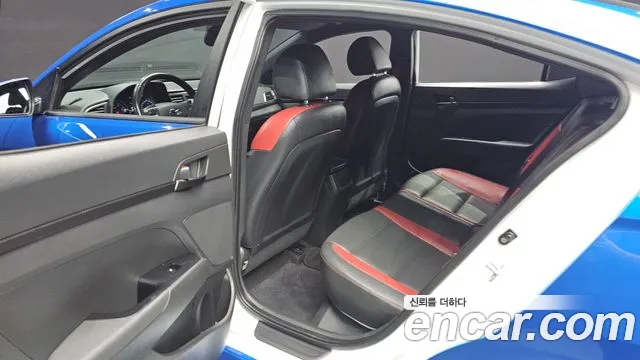 Hyundai Avante 2016 thumb 7