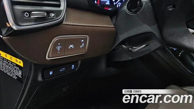 Hyundai Grandeur 2017 thumb 8