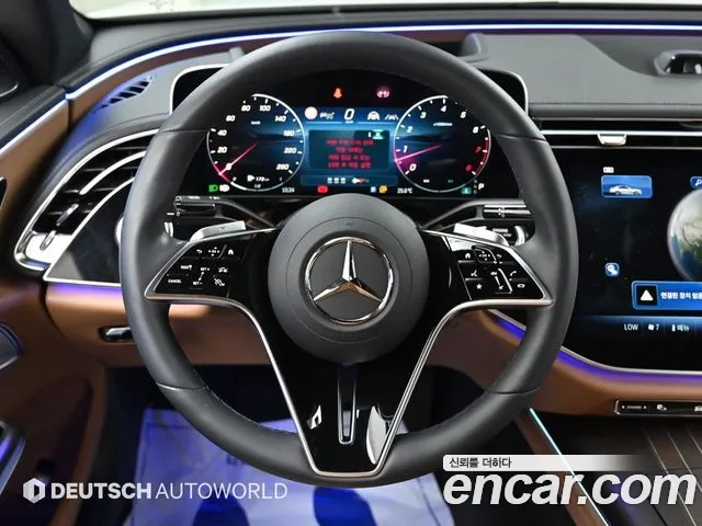 Mercedes-Benz E-Class 2024 thumb 6