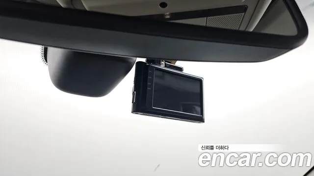 Land Rover Range Rover Evoque 2019 thumb 2