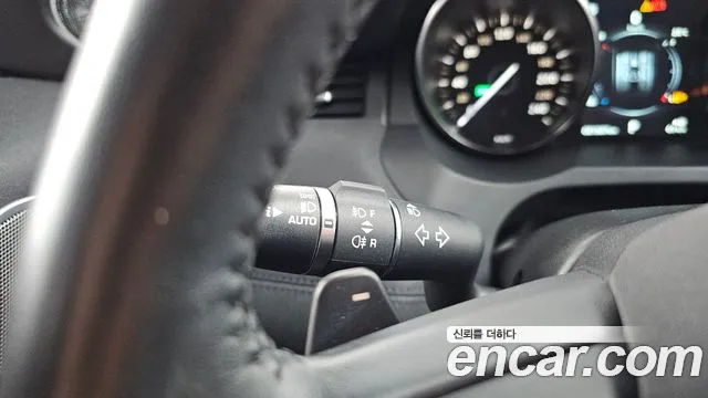 Land Rover Range Rover Evoque 2019 thumb 3