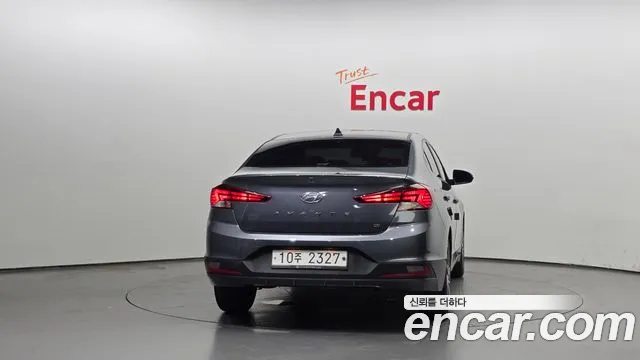 Hyundai Elantra 2019 thumb 4