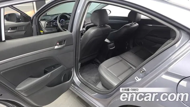Hyundai Elantra 2019 thumb 11