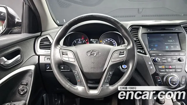 Hyundai Santafe 2017 thumb 4