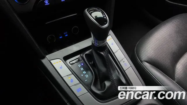 Hyundai Avante 2016 thumb 6