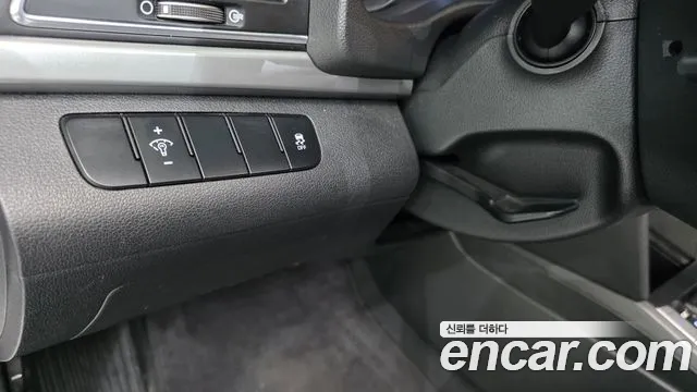 Hyundai Avante 2016 thumb 10