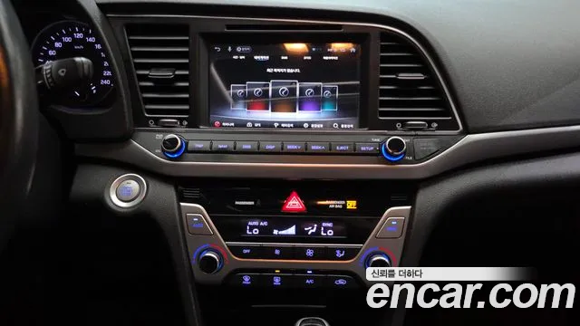 Hyundai Avante 2016 thumb 5