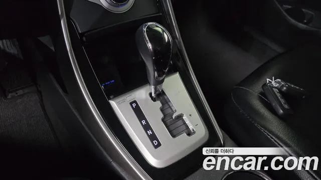 Hyundai Avante 2010 thumb 4