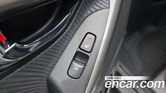 Hyundai Avante 2010 thumb 11