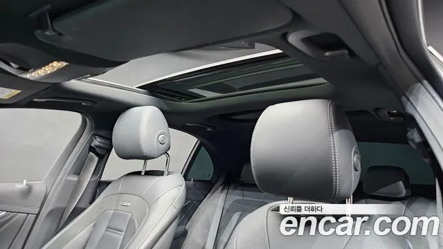 Mercedes-Benz E-Class 2022 thumb 10
