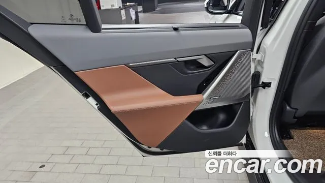 BMW 5 серии 2025 thumb 8