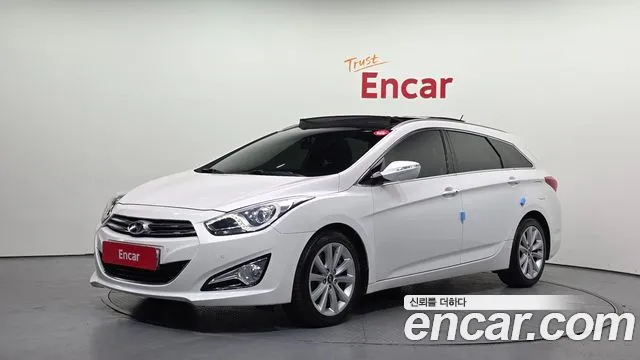 Hyundai i40 2012 thumb 8