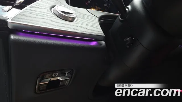 Mercedes-Benz E-Class 2025 thumb 8