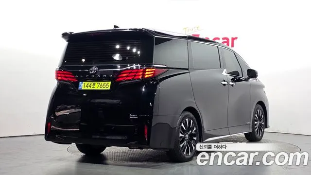 Toyota Alphard 2024 thumb 2