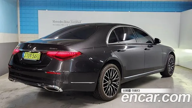 Mercedes-Benz S-Class 2024 thumb 10