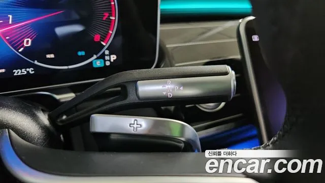 Mercedes-Benz S-Class 2024 thumb 11