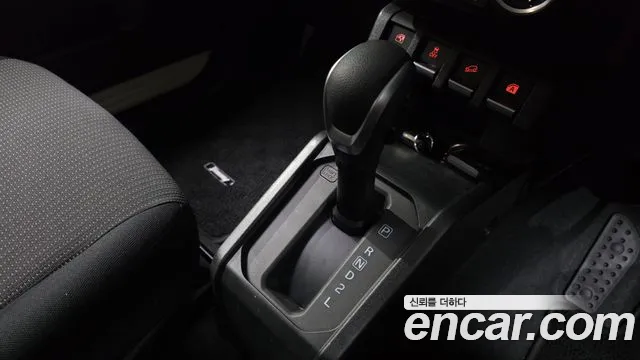 Suzuki Jimny 2025 thumb 3