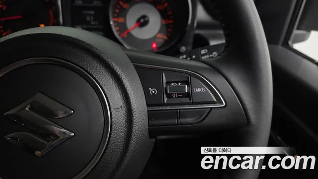 Suzuki Jimny 2025 thumb 4