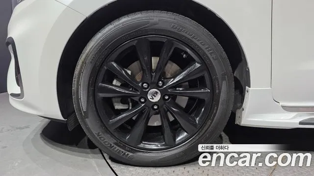 Kia Carnival 2019 thumb 8