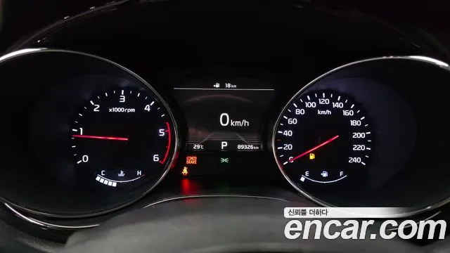 Kia Carnival 2019 thumb 11