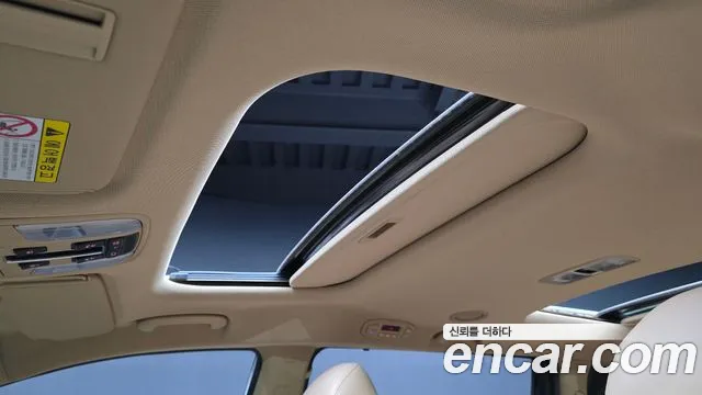 Kia Carnival 2019 thumb 3