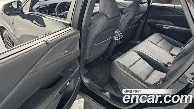 Lexus RX 500h 2024 thumb 9
