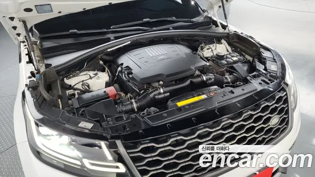 Land Rover Range Rover Velar 2018 thumb 6