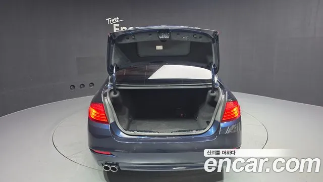 BMW 5 серии 2014 thumb 4