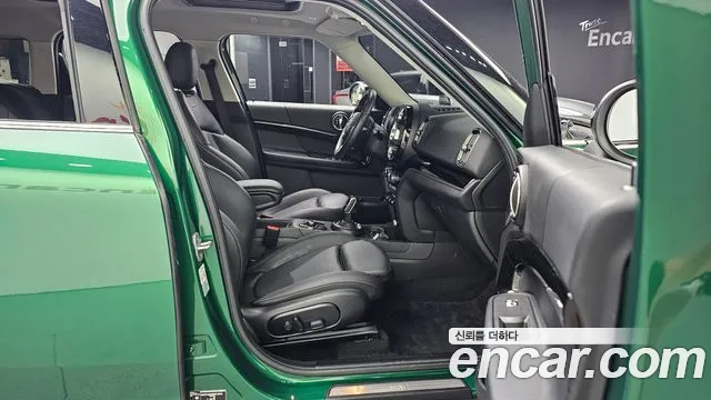Mini Cooper Countryman 2022 thumb 8