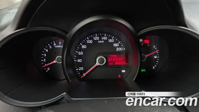 Kia Morning 2013 thumb 12