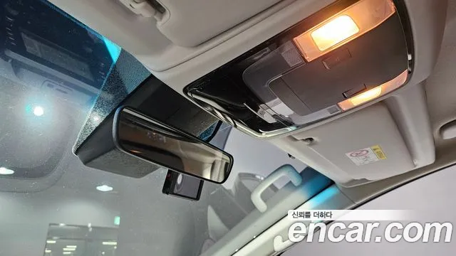 Hyundai Staria 2021 thumb 8