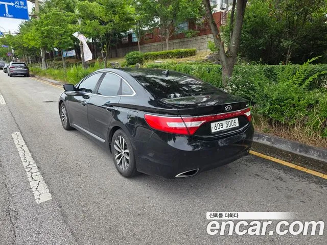 Hyundai Grandeur 2012 thumb 11