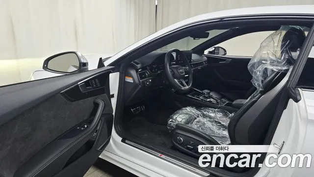 Audi S5 2021 thumb 6