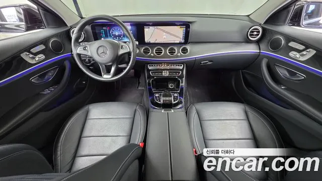 Mercedes-Benz E-Class 2016 thumb 7