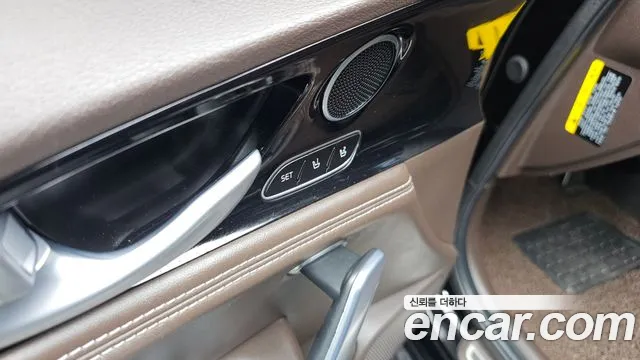 Kia Stinger 2017 thumb 8