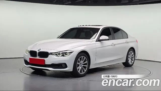 BMW 3 серии 2018 thumb 4
